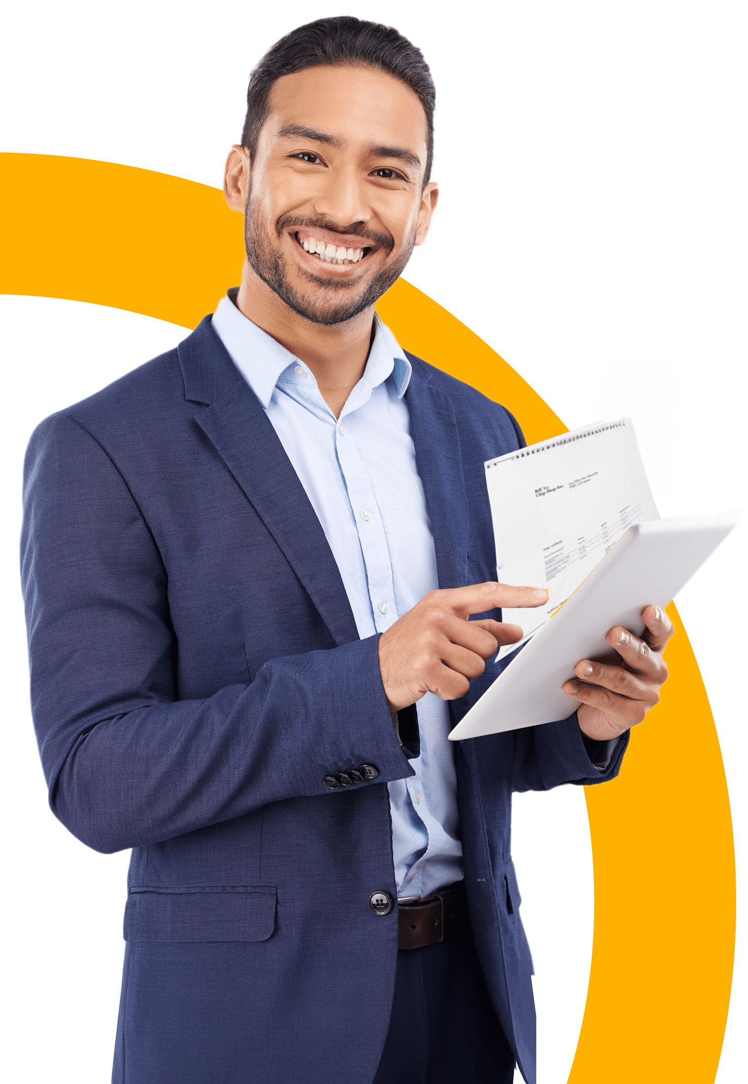 Empresario revisando facturas digitales representando servicios financieros ofrecidos por empresa de factoring